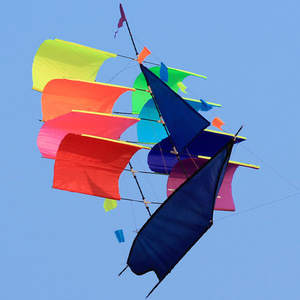 Cometa de Barco Arcoíris 3D Grande para Niños y Adultos para Volar al Aire Libre - Product Image 2