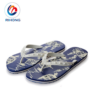 Chanclas de suela de goma natural para hombres, chanclas hechas a mano con logotipo tallado en Correa, de aleta azul - Product Image 3