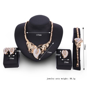 Set Perhiasan Pengantin Polki India, 2017, Set Perhiasan Pengantin India Merah Tua Online - Product Image 4