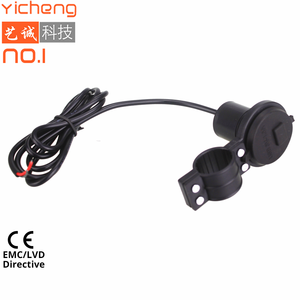 Caricatore USB Impermeabile per Moto con Porta USB 5V 1.5A per Ricarica Rapida di Telefoni, per Bici Elettriche 12V - Product Image 4