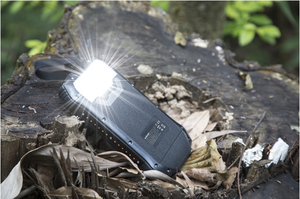 เครื่องชาร์จพลังงานแสงอาทิตย์แบบพกพา OEM/ODM รุ่นบางเฉียบ กันน้ำระดับ IP67 ช่องเสียบ USB คู่ / Type-C <span class=keywords><strong>ความ</strong></span>จุ 26800mAh - Product Image 5
