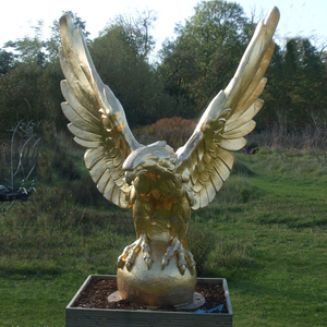 Statue d'aigle chauve en bronze de haute qualité, décoration de jardin et de parc, sculpture en bronze d'aigle royal doré - Product Image 2