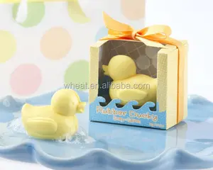 Bebek doğum günü için kauçuk ördek sabunu iyilik ve hediyeler