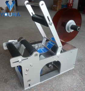 CJ50 Máquina de etiquetado de etiquetas adhesivas de botellas redondas de mesa de operación simple con interruptor de pedal - Product Image 2