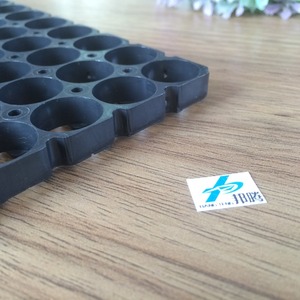 Держатель-спейсер для аккумуляторов 5S10P 18650, материал ABS+PC, черный, 95x190 мм, расстояние между отверстиями 19 мм, BTCY0002 - Product Image 4