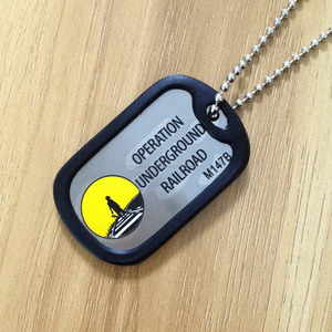 De Aluminio anodizado Etiqueta de Perro militar Con <span class=keywords><strong>El</strong></span> logotipo en relieve - Product Image 1
