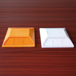 Venta al por mayor carretera waring solar led ojos <span class=keywords><strong>de</strong></span> <span class=keywords><strong>gato</strong></span> <span class=keywords><strong>de</strong></span> plástico solar road Stud - Product Image 3