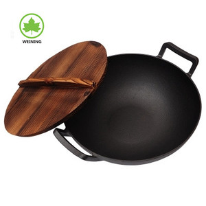 Wok chinois en fonte de grande taille de 31cm à double poignée avec revêtement en <span class=keywords><strong>bois</strong></span> pour cuisiner en plein air - Product Image 2