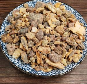 Résine de benjoin de frère bénédictin naturelle pure, benzoin de styrax, pour encens - Product Image 2