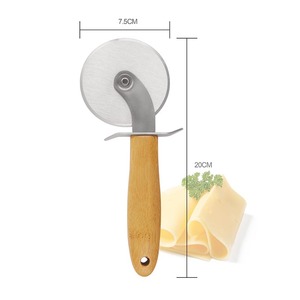 Utensili da cucina utensili da forno coperchio protettivo in acciaio inossidabile taglierina per ruote per Pizza con manico in bambù naturale - Product Image 5
