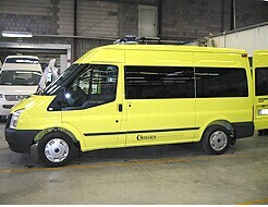 Скоростная машина ford transit для перевозки пациентов