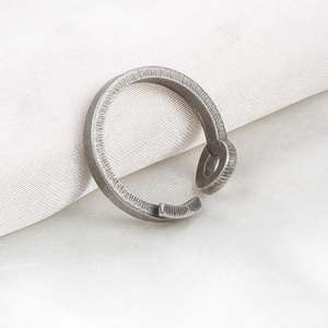 แหวนนักขี่จักรยานสแตนเลสสีดำโบราณแหลมอุปกรณ์เสริมสำหรับผู้ชาย - Product Image 6