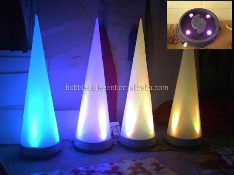 Evento al aire libre LED inflable media luna/Cono decoración con ventilador