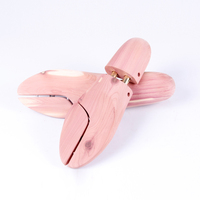 Arbre à chaussures pour hommes, arbre à flux Flexible, support de chaussures en cèdre pour hommes, new products Offre Spéciale