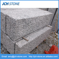 Fabricant sur mesure G623 G603 Pierre de granit gris Pilier pyramidal Palissades Poteau de pierre avec pointe