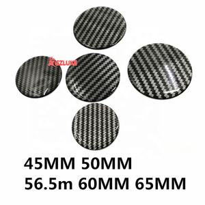 <span class=keywords><strong>Autocollant</strong></span> d'emblème <span class=keywords><strong>de</strong></span> volant <span class=keywords><strong>de</strong></span> voiture en aluminium personnalisé LOGO 45 mm 50 mm 56 mm 60 mm 65 mm Capuchon central <span class=keywords><strong>de</strong></span> <span class=keywords><strong>roue</strong></span> Motif fibre <span class=keywords><strong>de</strong></span> carbone - Product Image 2