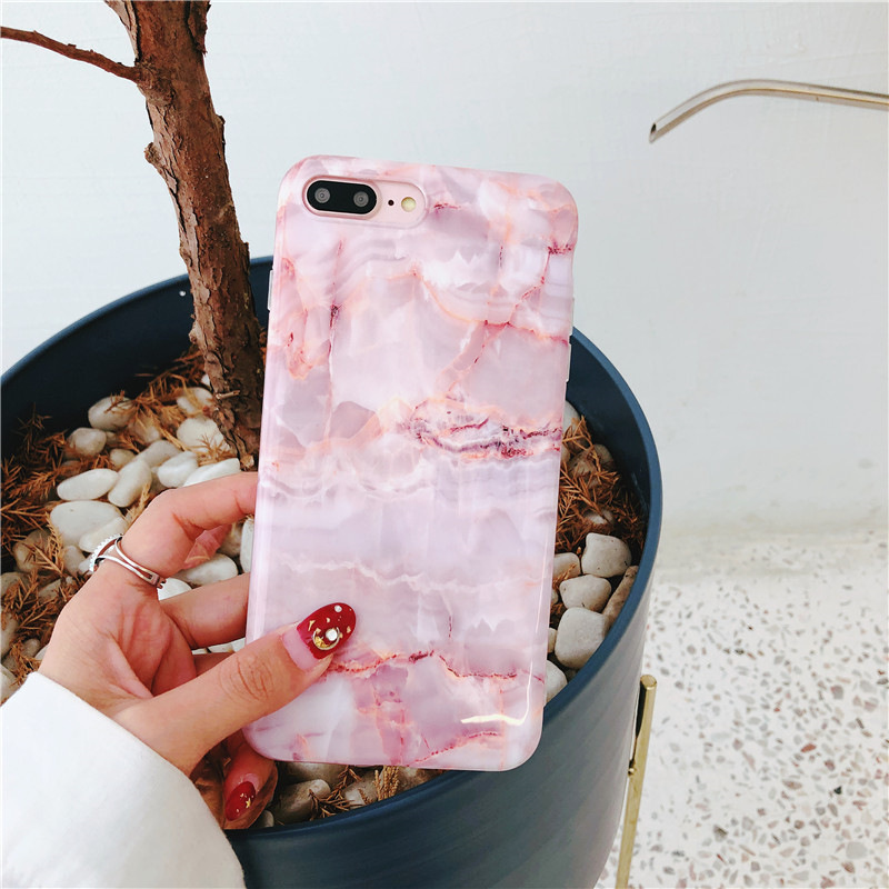 สีน้ำตาลเข้ม