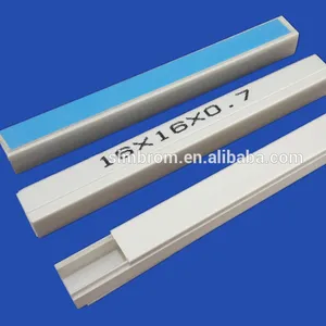 15*10mm 25*25mm cáp PVC Trunking với kích cỡ khác nhau PL