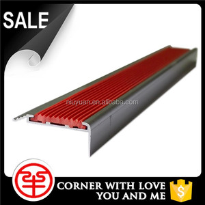 Cantoneras de aluminio dorado de transición para piso de madera - Product Image 6
