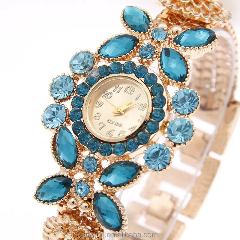 Latest diamond Design Set Stone Fancy Woman Bracelet Retro Brand Name Lady Wrist Watch