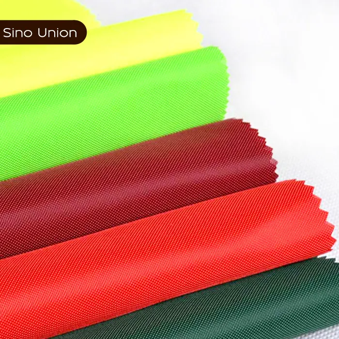PVC enduit 190t tissu en taffetas de polyester imperméable pour vêtements de pluie