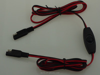 Saklar On/Off Tombol Hitam 10A Konektor 2 Inti Jantan/Betina 18Gauge 750mm 500mm Perakitan Kabel Ekstensi SAE untuk Sepeda Motor