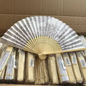 Özel baskılı bambu katlama el kağıt yelpaze promosyon için