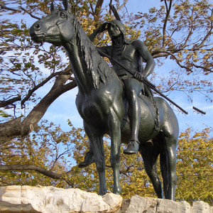 Guerrier en métal et cheval <span class=keywords><strong>de</strong></span> course sculpture <span class=keywords><strong>de</strong></span> <span class=keywords><strong>guerre</strong></span> <span class=keywords><strong>napoléon</strong></span> sur cheval sautant statue en bronze - Product Image 2