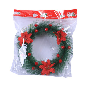Guirlande de Noël pour porte d'entrée Guirlande décorative Berry & <span class=keywords><strong>Evergreen</strong></span> avec variantes de décorations de feuilles rouges - Product Image 4