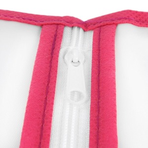 Copri Appendiabiti per Parrucche in Legno Personalizzato 26 Pollici, Impermeabile, Bianco con Bordi Rosa, per Viaggi ed Estensioni Capelli - Product Image 6
