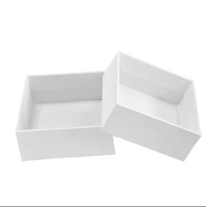 Sang Trọng Tùy Chỉnh Vuông Các Tông Màu Trắng Hộp Quà Tặng Có Nắp Đậy Và Có Độ Bóng Cao Các Tông Màu Trắng Hộp Bao Bì - Product Image 4