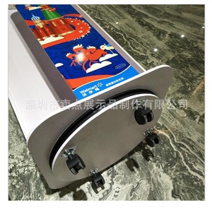 Expositor Giratorio Móvil de 4 Lados para Balones de Fútbol, Expositor Cilíndrico Giratorio para Balones Deportivos con Ruedas - Product Image 4