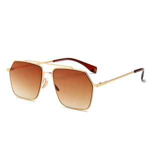 Egaudi BS18190 2022 <span class=keywords><strong>Occhiali</strong></span> <span class=keywords><strong>da</strong></span> <span class=keywords><strong>Sole</strong></span> <span class=keywords><strong>da</strong></span> Uomo di Alta Qualità con Montatura Sottile in Acciaio Inox Rosso e Lenti Fotocromatiche Personalizzabili - Product Image 1