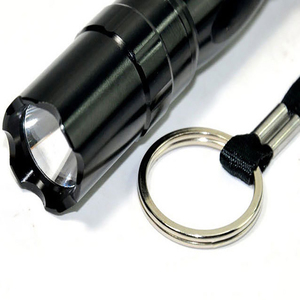 Vente chaude Mini haute puissance rechargeable LED police militaire <span class=keywords><strong>lampe</strong></span> de poche avec Porte-clés - Product Image 4