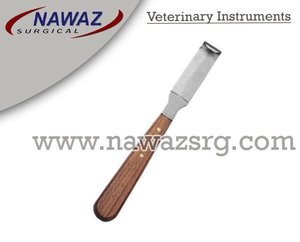 Couteau à sabot vétérinaire de haute qualité personnalisé en acier inoxydable noir manche en bois manuel certifié CE Instruments vétérinaires - Product Image 2