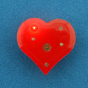 Hình trái tim màu đỏ 3 LED nhấp nháy Pin huy hiệu cho lễ kỷ niệm ngày Valentine - Product Image 4
