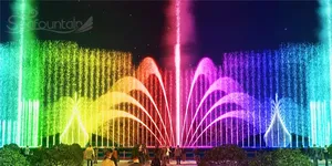 Красочный фонтан с павлиньим хвостом качающийся водяной фонтан