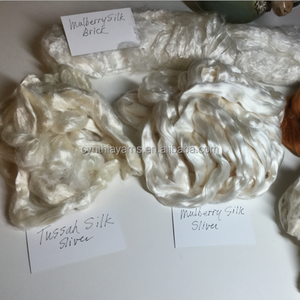 Cynthia di Grado Superiore Naturale Roving 100% di Seta Roving Nat Bianco - Product Image 6
