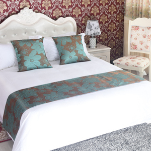 Luxury Decorative <strong>Bed</strong> <strong>Runner</strong> and Cushion Set Adult Woven 40 Environment Friendly Print Hotel Grade a Bedspread &amp; Coverlet Sets - Product Image 4