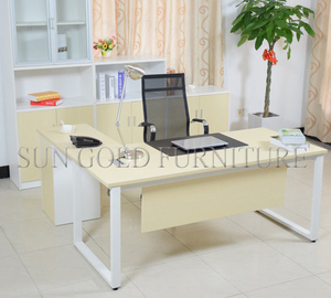 Table de secrétaire de <span class=keywords><strong>bureau</strong></span> moderne <span class=keywords><strong>en</strong></span> <span class=keywords><strong>bois</strong></span> durable <span class=keywords><strong>en</strong></span> forme de L Mobilier de <span class=keywords><strong>bureau</strong></span> <span class=keywords><strong>Bureau</strong></span> de direction - Product Image 4