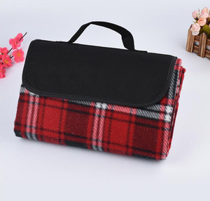 Venta barata <span class=keywords><strong>plaid</strong></span> impreso de punto a rayas 100% impermeable de poliéster polar de lana manta de picnic de China de fábrica - Product Image 1