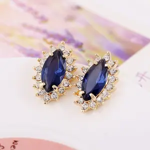 High quality latest zinc alloy diamond crown designs earring with crystal, fancy women earring for part wholesale