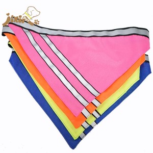 <span class=keywords><strong>Bandana</strong></span> pour <span class=keywords><strong>chien</strong></span> personnalisé en coton polyester imprimé par sublimation Bandanas réfléchissants pour <span class=keywords><strong>chien</strong></span> - Product Image 1