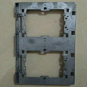Moulage de précision en alliage d'aluminium, de laiton et de zinc avec machine de moulage au <span class=keywords><strong>chrome</strong></span> - Product Image 4
