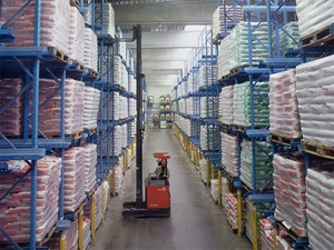Alta densidad de almacén de gran carga conducir en/a través de sistema de estantería - Product Image 2