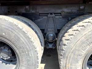 6x4 de segunda mano Howo camión Tractor usado bajo precio en buena condición en venta - Product Image 5