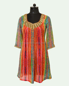 Élégant Ethnique Viscose Casual Kurta/Kurti Femmes Indien Pakistanais Adultes Chaud Perlé Décolleté Main Travail Broderie Numérique Imprimé - Product Image 1