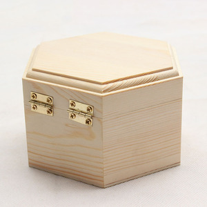 Elegante hexagon decorativo contenitore di monili scatola di imballaggio di pino naturale di regalo di <span class=keywords><strong>legno</strong></span> carino - Product Image 5