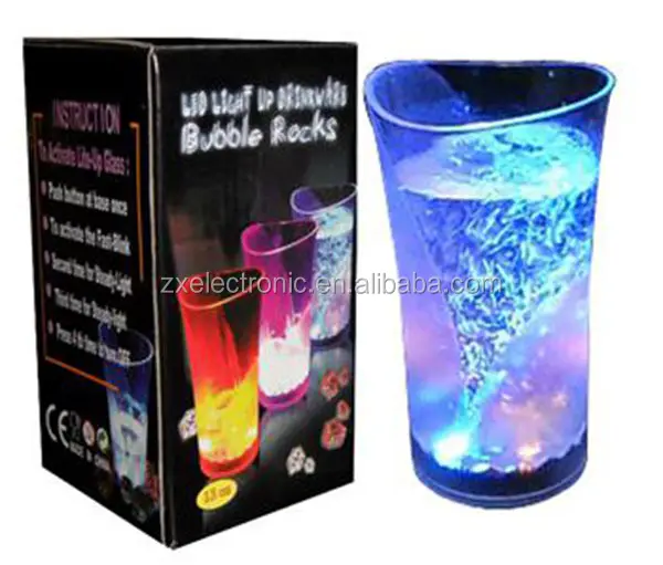 Luz LED que se oculta en una taza de pene parpadeante colorida para uso en Bar/fiesta