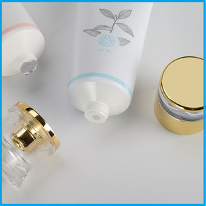 Tube cosmétique en plastique PE transparent imprimé sérigraphié pour crème pour les mains, avec couvercle à clapet, disponible en petits et grands formats - Product Image 4